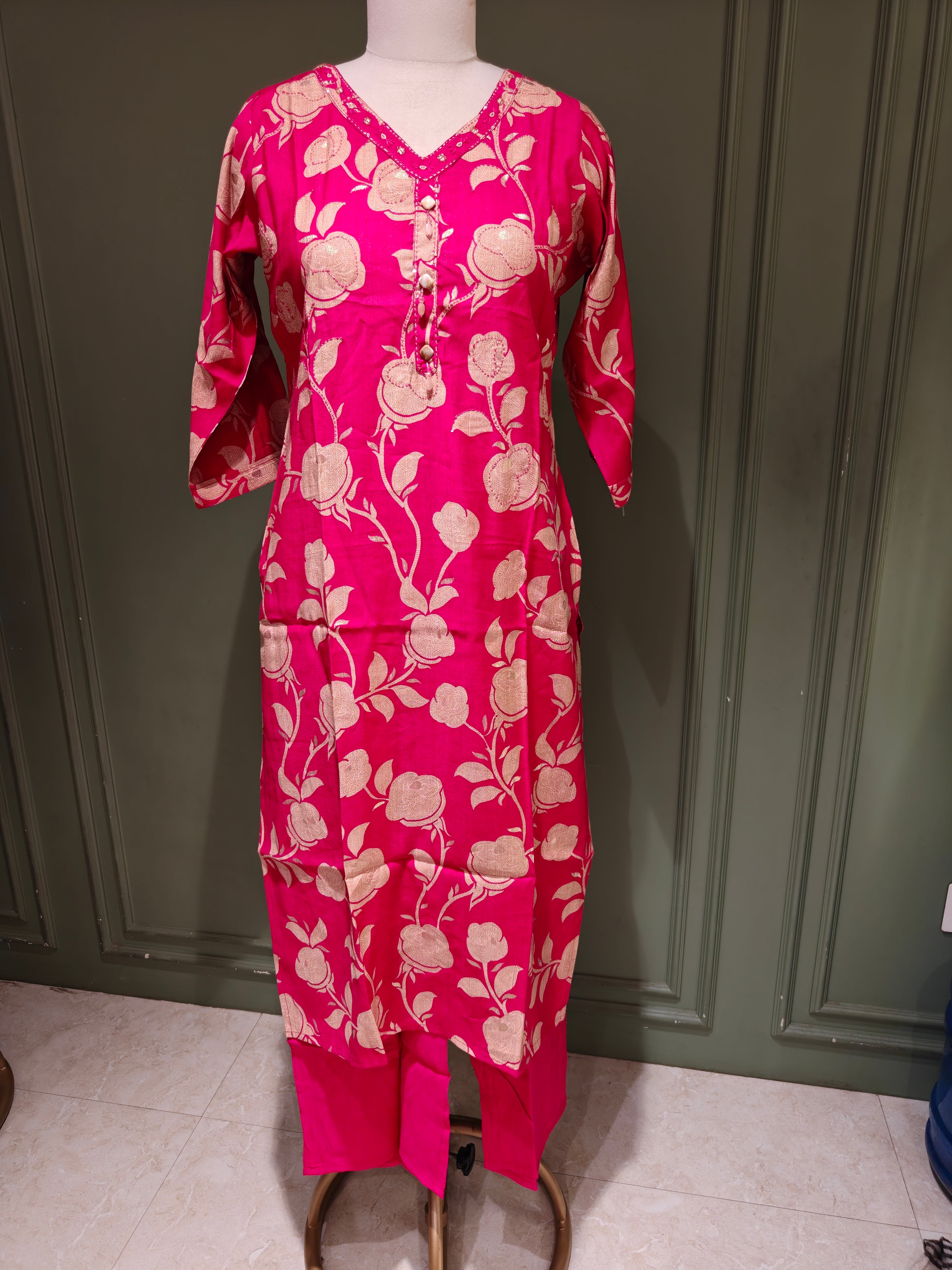 Pink Floral Vatican Kurta Pant Dupatta Set