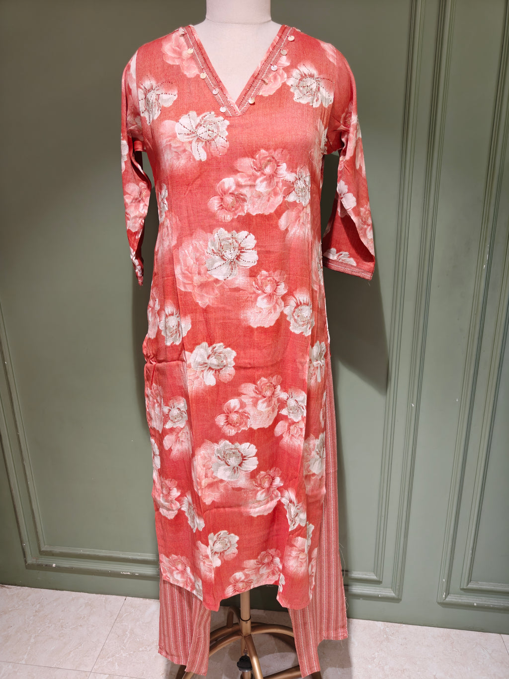 Floral Capsule Cotton Kurta Pant Dupatta Set